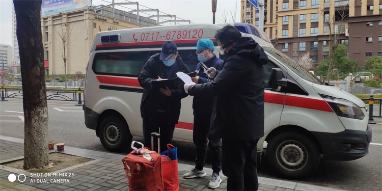 青春戰“疫” 志(zhì)願同行(xíng)