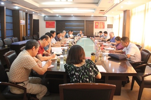 湖(hú)北(běi)省“七五”普法中期督查組督查省測繪地(dì)理(lǐ)信息局普法工(gōng)作(zuò)