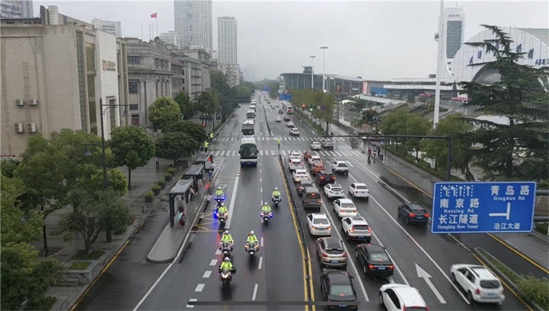 牢記囑托感恩奮進、弘揚偉大(dà)抗疫精神!今天,湖(hú)北(běi)隆重舉行(xíng)這(zhè)場(chǎng)表彰大(dà)會(huì)