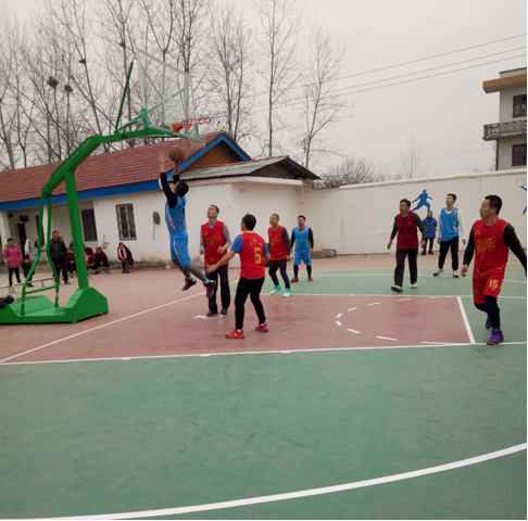 我隊與京山(shān)市(shì)“常樂(yuè)隊”舉行(xíng)籃球友(yǒu)誼賽