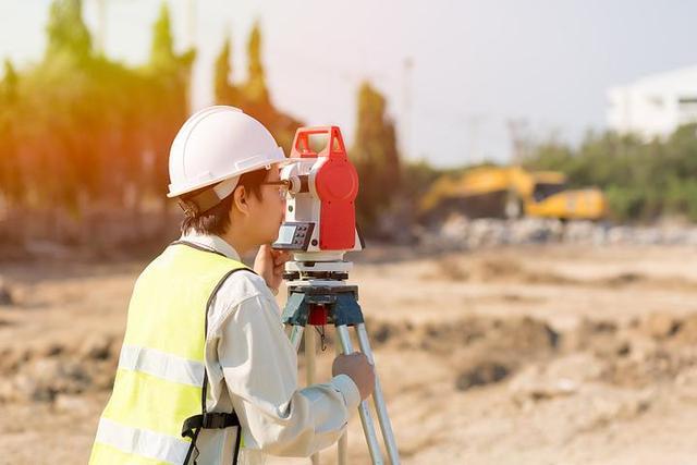 從(cóng)35天到(dào)10個(gè)工(gōng)作(zuò)日(rì) 義烏市(shì)建設局預測繪成果審核實現(xiàn)“零跑”