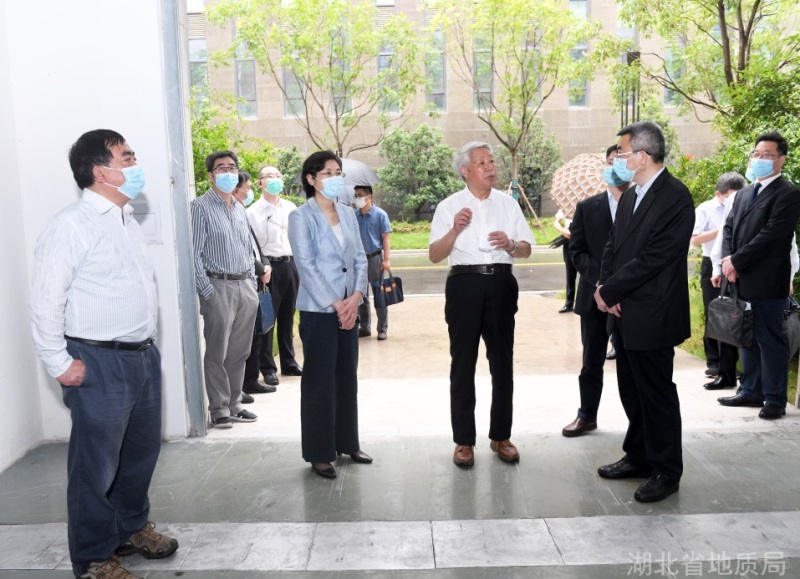 胡道(dào)銀(yín)拜訪中國(guó)地(dì)質大(dà)學(武漢)期引領性帶動整體(tǐ)性融入全方位合作(zuò)