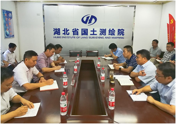 胡勝華帶隊赴湖(hú)北(běi)省國(guó)土(tǔ)測繪院進行(xíng)工(gōng)作(zuò)交流