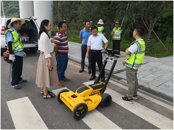 七隊領導赴我隊項目開(kāi)展“送清涼”活動